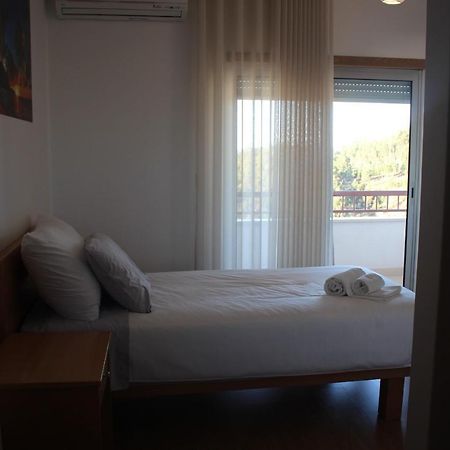 לייריה Hotel Solar Da Charneca מראה חיצוני תמונה