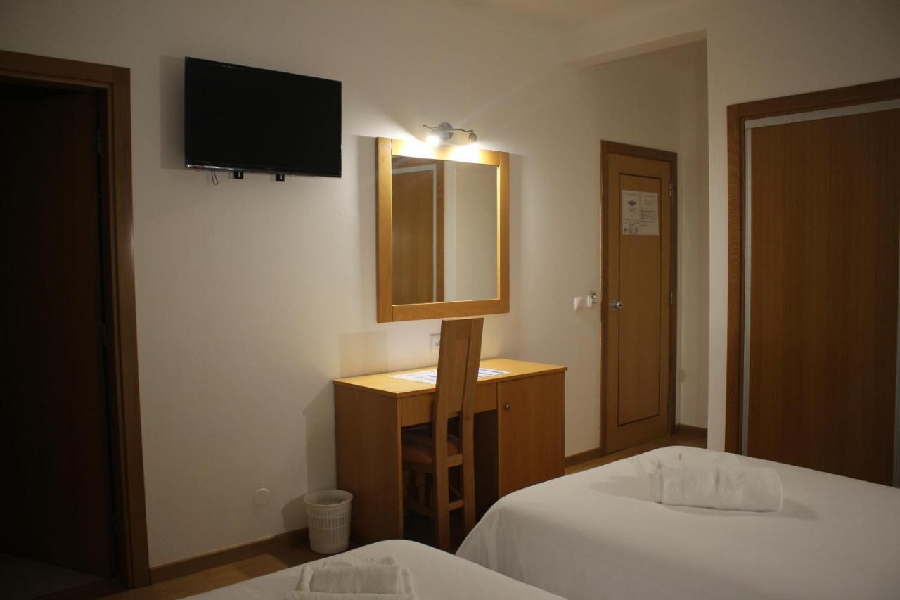 לייריה Hotel Solar Da Charneca מראה חיצוני תמונה