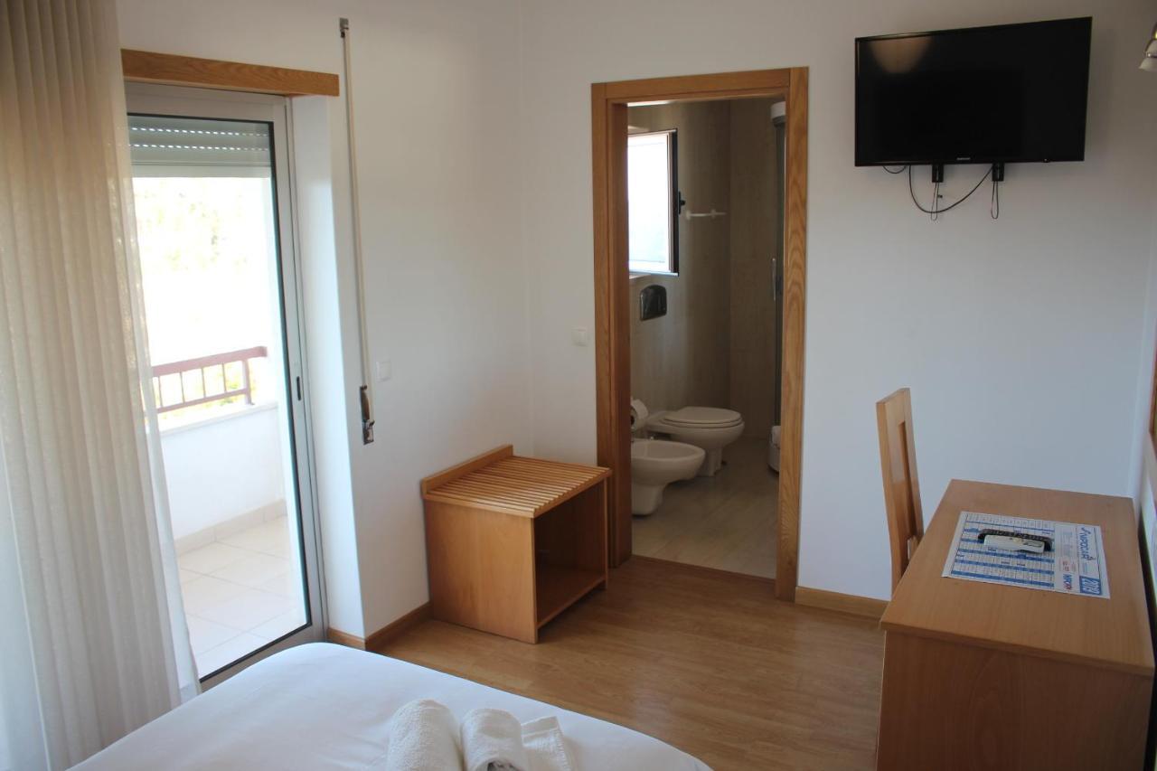 לייריה Hotel Solar Da Charneca מראה חיצוני תמונה